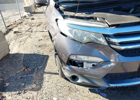 2017 Honda Pilot Touring из США, поврежденный, VIN 5FNYF6H91HB084723